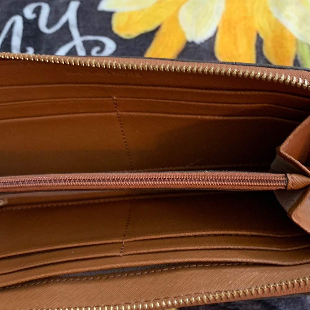Michael Kors Tan Zip-Around Wallet - Picture 3 of 8
